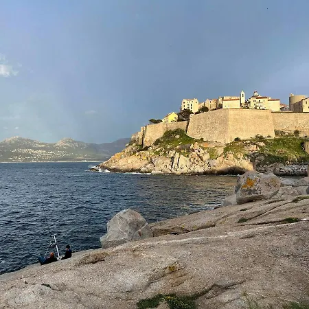 Thomaia Lejlighed Calvi (Corsica)